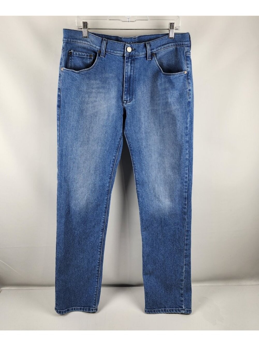 Slim Fit Men's Blue Jeans - Modern Everyday Denim